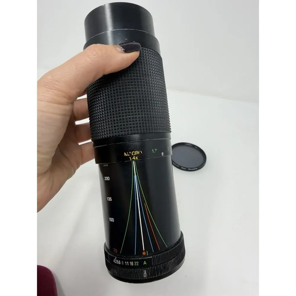 Vivitar 70-300mm f4.2-5.8 MC Macro Focusing Zoom Lens for Canon FD Mount C/FD